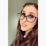 Zoe Goldman - @bowsnskulls - Instagram