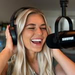 Zoe Kahn - @letslaughpodcast - Instagram