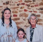 Zoe Kemp - Facebook