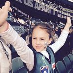 Zoe Lambropoulos - @zoe_lambro - Instagram