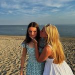 •Zoe Leonardis • - @_zoeleonardis - Instagram