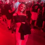 Zoe Moody - Facebook
