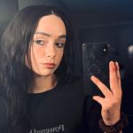 Zoe Olson - @the_other_olsontwin - Instagram