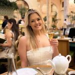 Zoe Diltz Pratt - @alittlebitbookish77 - Instagram