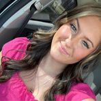 Zoe Ray - Facebook