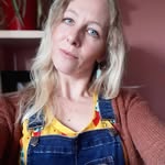 Zoe Read - @rainbowsandmuddyknees - Instagram