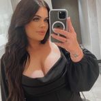 Zoe Roche - Facebook