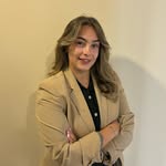 Zoé Thomas - @zoethomas.century21 - Instagram