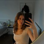 Zoe Wells - Facebook