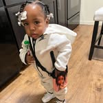 @zurilee2025 - Instagram